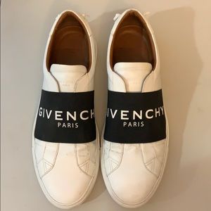 ❌ SOLD ❌ Givenchy Sneakers